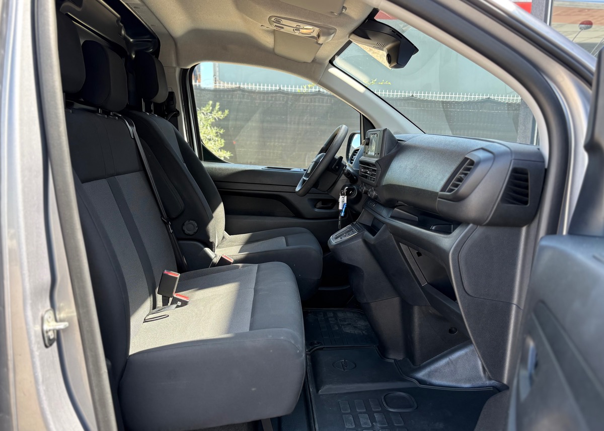 Opel Vivaro Fourgon Taille M BlueHDi 180 S S EA