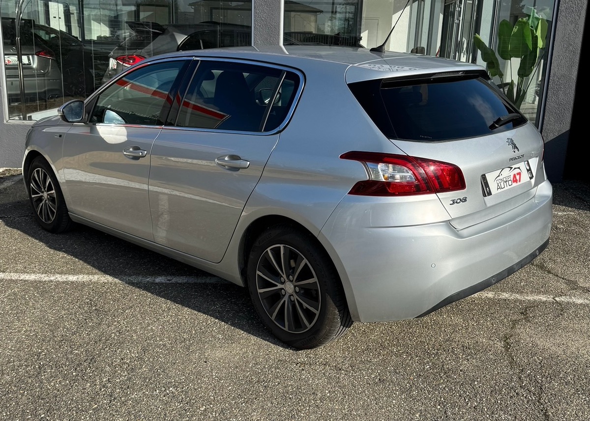 Peugeot 308 1.2 S&S 110 STYLE