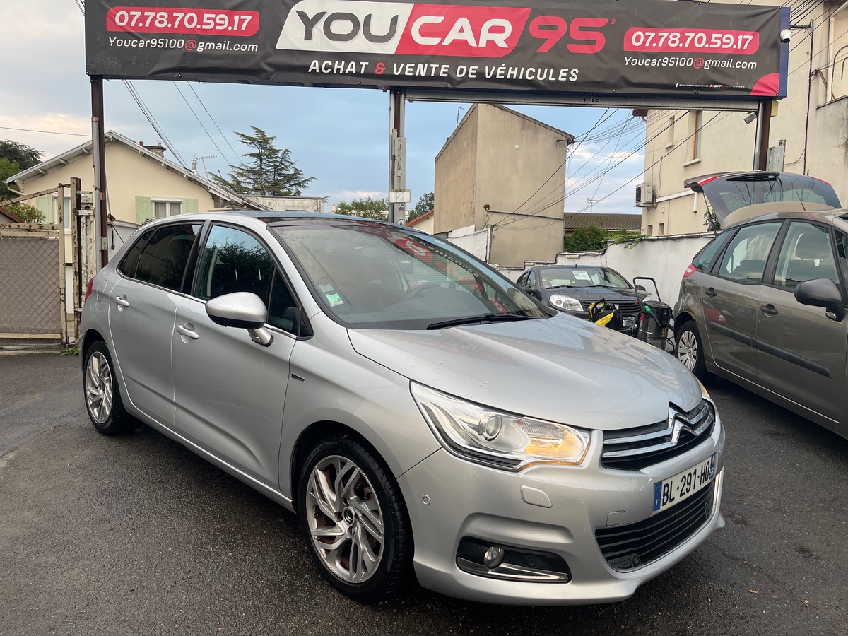 Citroen C4 2011 168km semi cuir GPS Bluetooth Radar Toit Pano