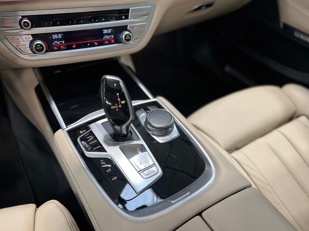 Bmw Série 7 730D 265 XDRIVE EXCLUSIVE INDIVIDUAL