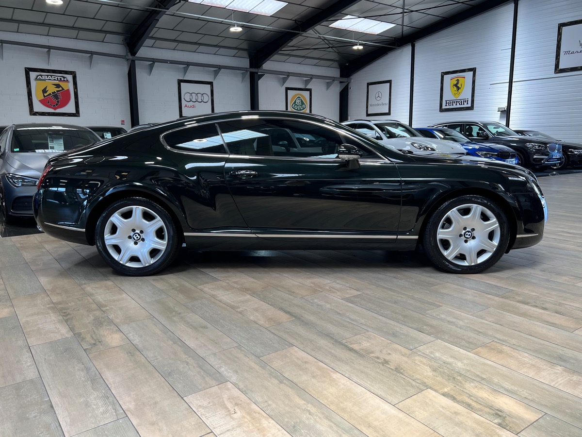 Bentley Continental GT COUPE W12 6.0 4WD 560CV uz 