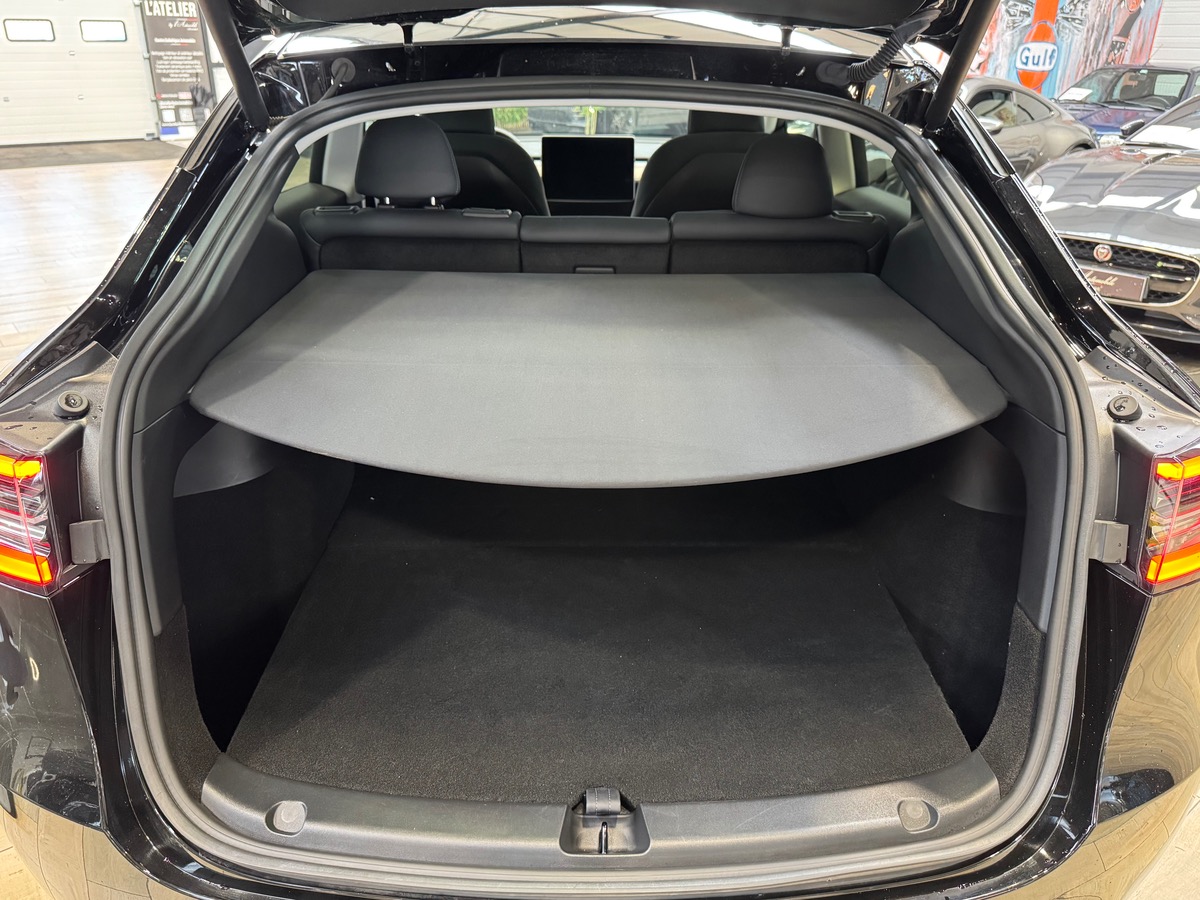 Tesla Model Y 347 cv PREMIÈRE MAIN AUTOPILOTE