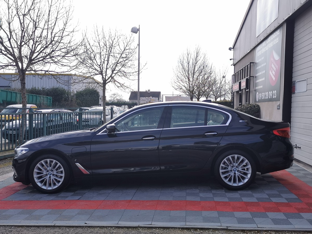 Bmw Série 5 530 EA Iperformance 252 LUXURY