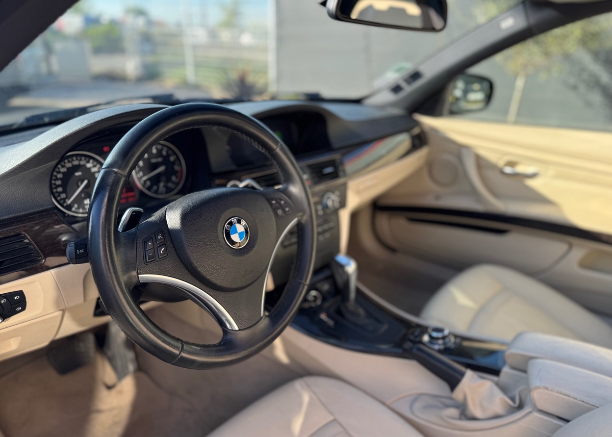 Bmw 330 (E92) (2) COUPE 330I 272 LUXE