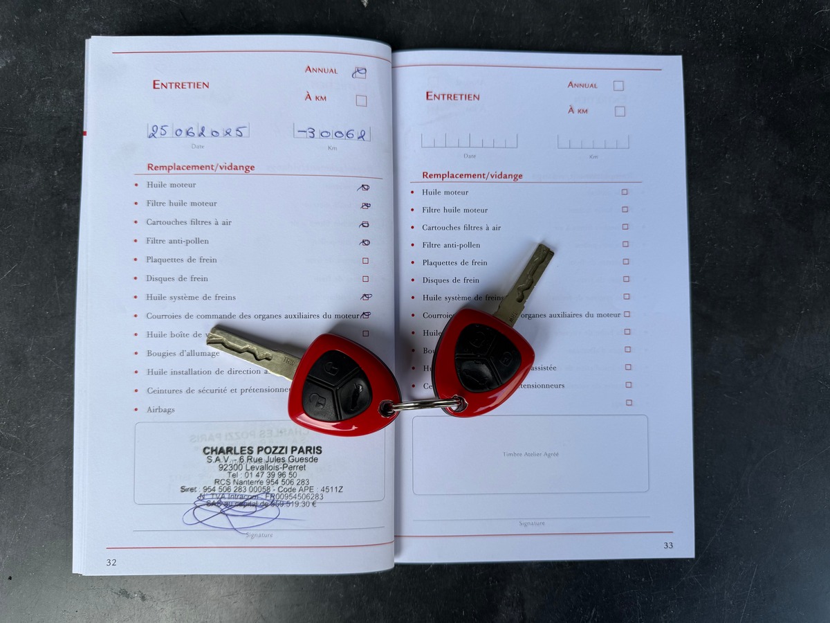 Ferrari California T 3.9L V8 560 CH / FRANCAISE / CARNET / 29954 KMS