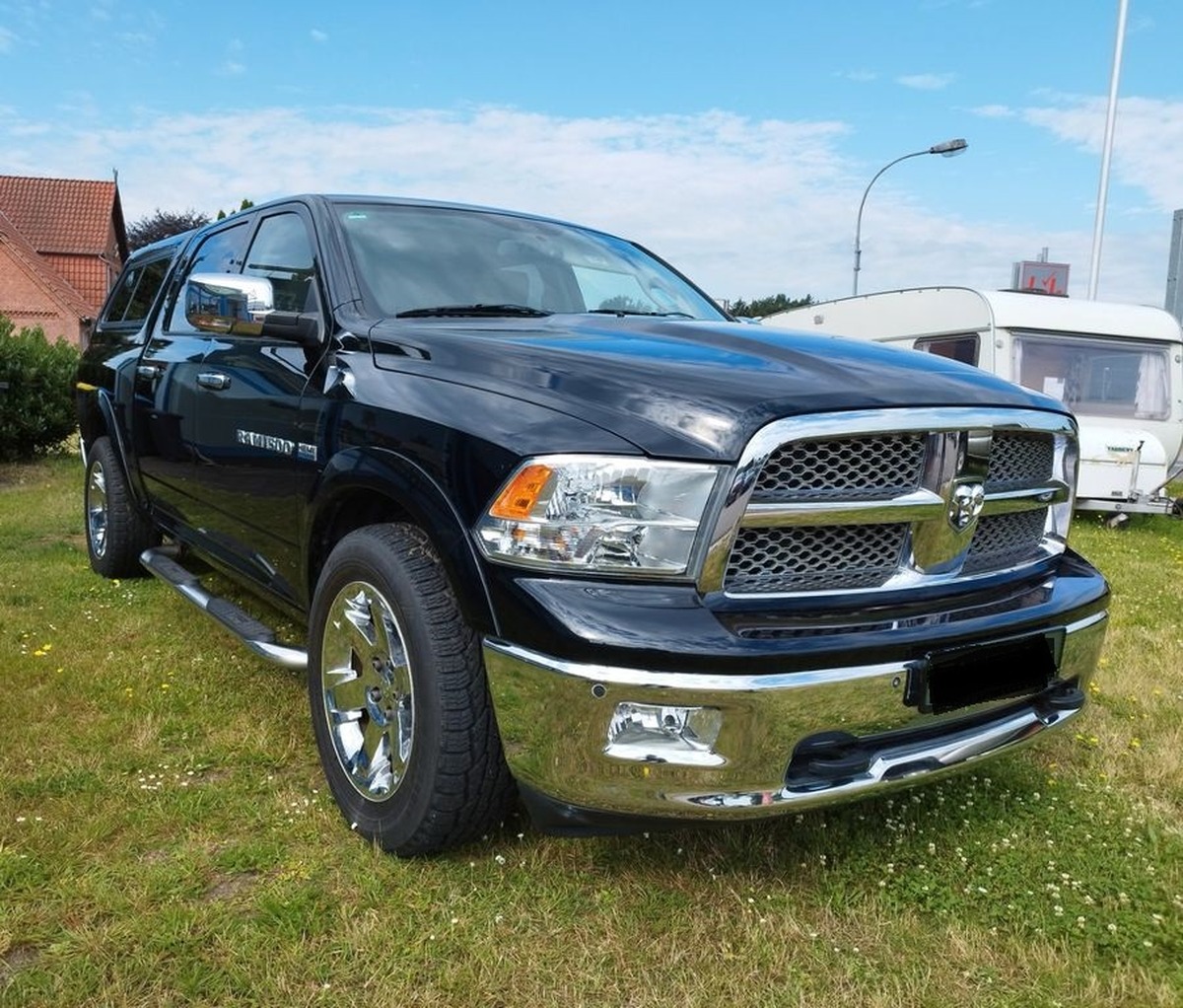 Dodge RAM 1500 5,7 V8/Cabine multiplace/Laramie.