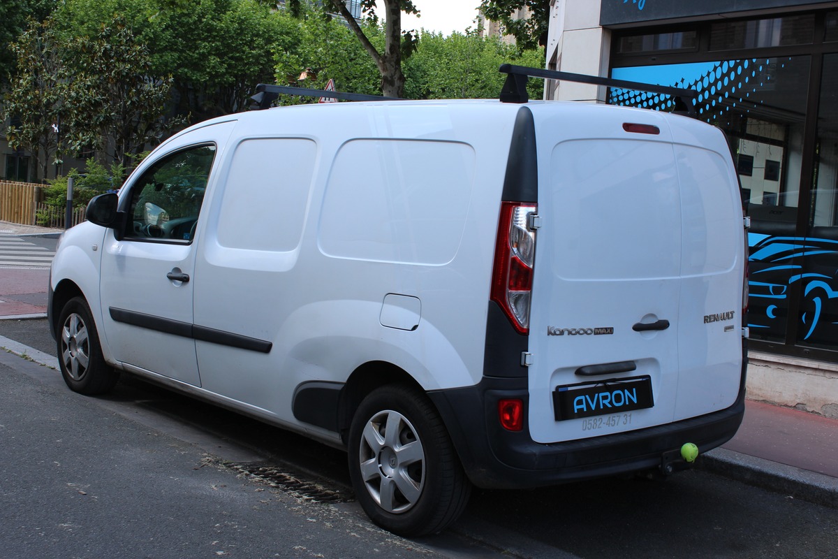 RENAULT Kangoo II (2) 1.5 DCI 110 MAXI / ATTELAGE