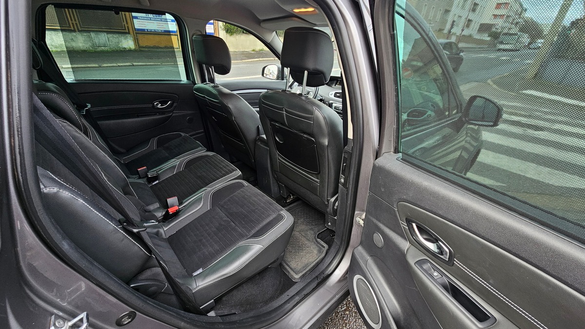 Renault Scenic XMOD 1.2 TCE 130Ch