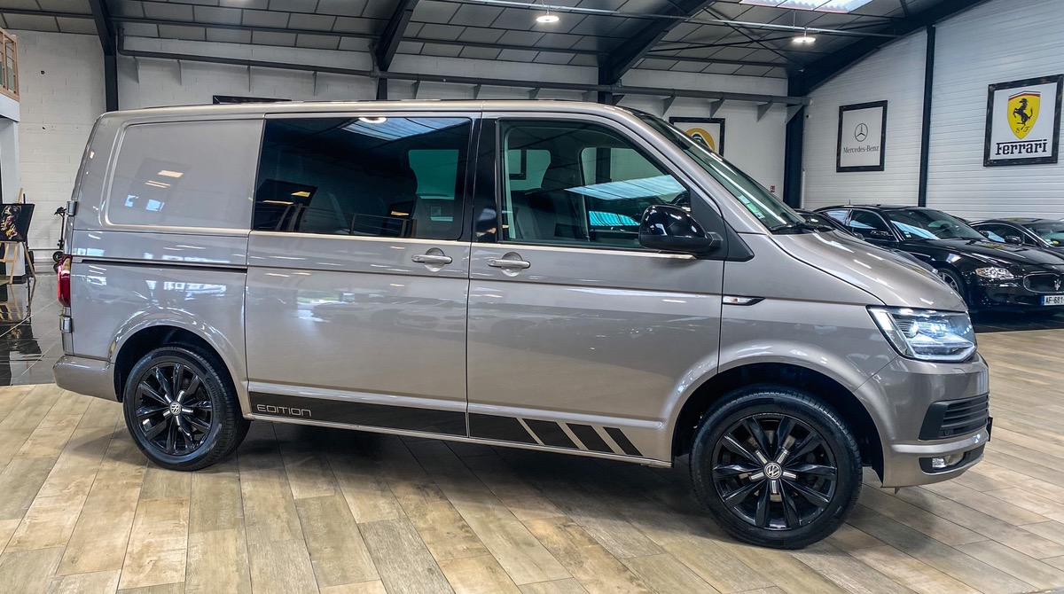 Volkswagen Transporter T6 150 PROCAB 6P EDITION