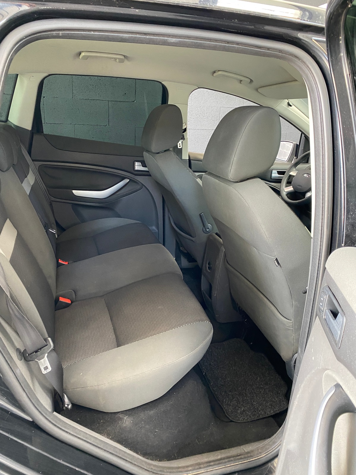 Ford Kuga 2.0 TDCI 140 TREND 4X2