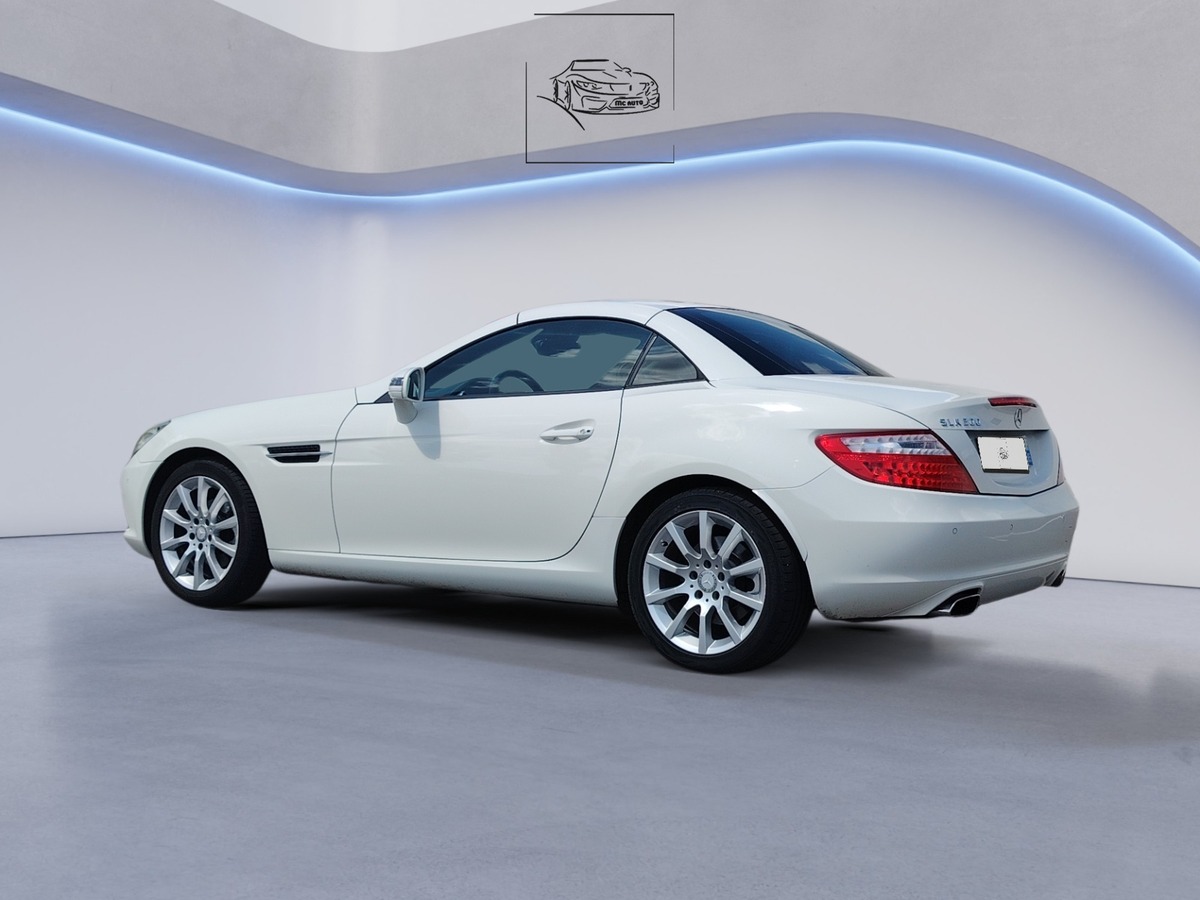 Mercedes-Benz Classe SLK 200 blue efficiency 100 % Française