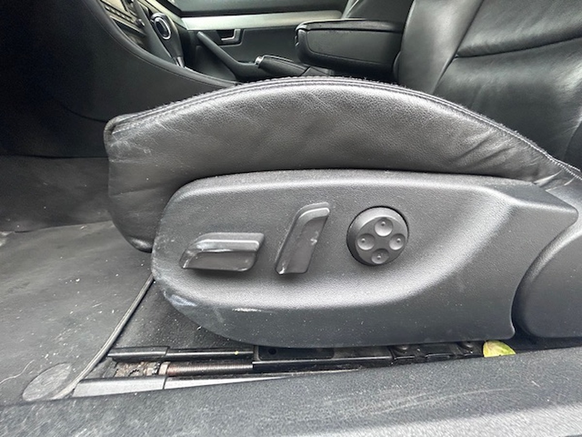 Audi A4 AUDI A4 CABRIOLET S LINE- 3L TDI 233CV -