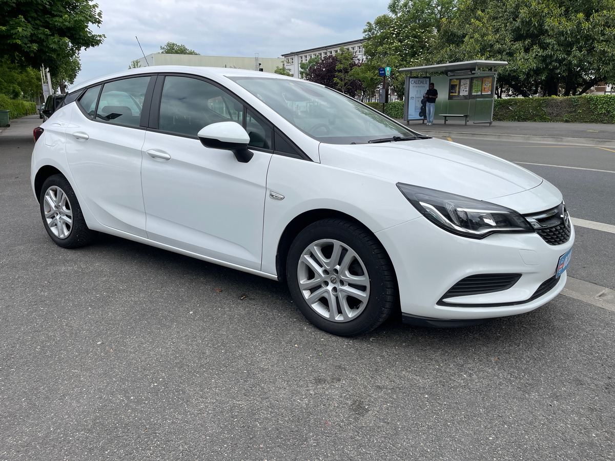 Opel Astra V 1.6 CDTI 110 S/S INNOVATION