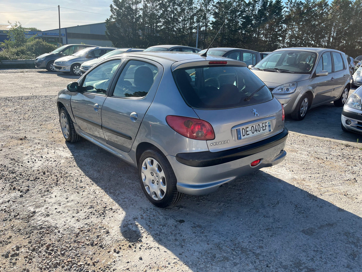 Peugeot 206 2.0 hdi 166303km