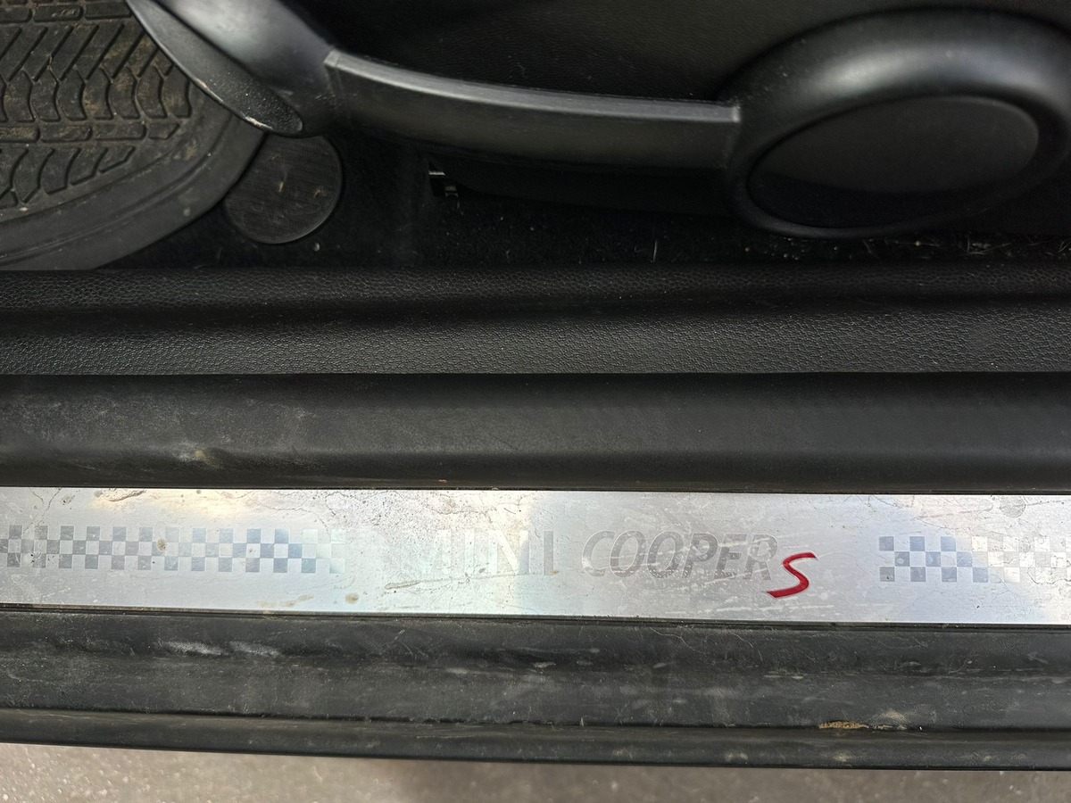 Mini Mini II (R56) Cooper S 1.6 i 16V Turbo 184 cv PACK RED HOT CHILLI FULL OPTIONS