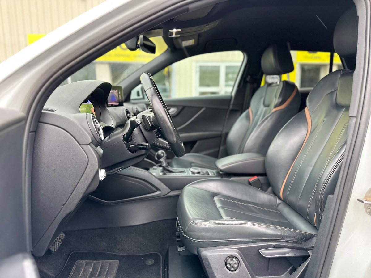 Audi Q2 S-LINE 1.4 tfsi 150 cv Boîte auto - VIRTUAL COCKPIT - BANG & OLUFSEN - APPLE CARPLAY