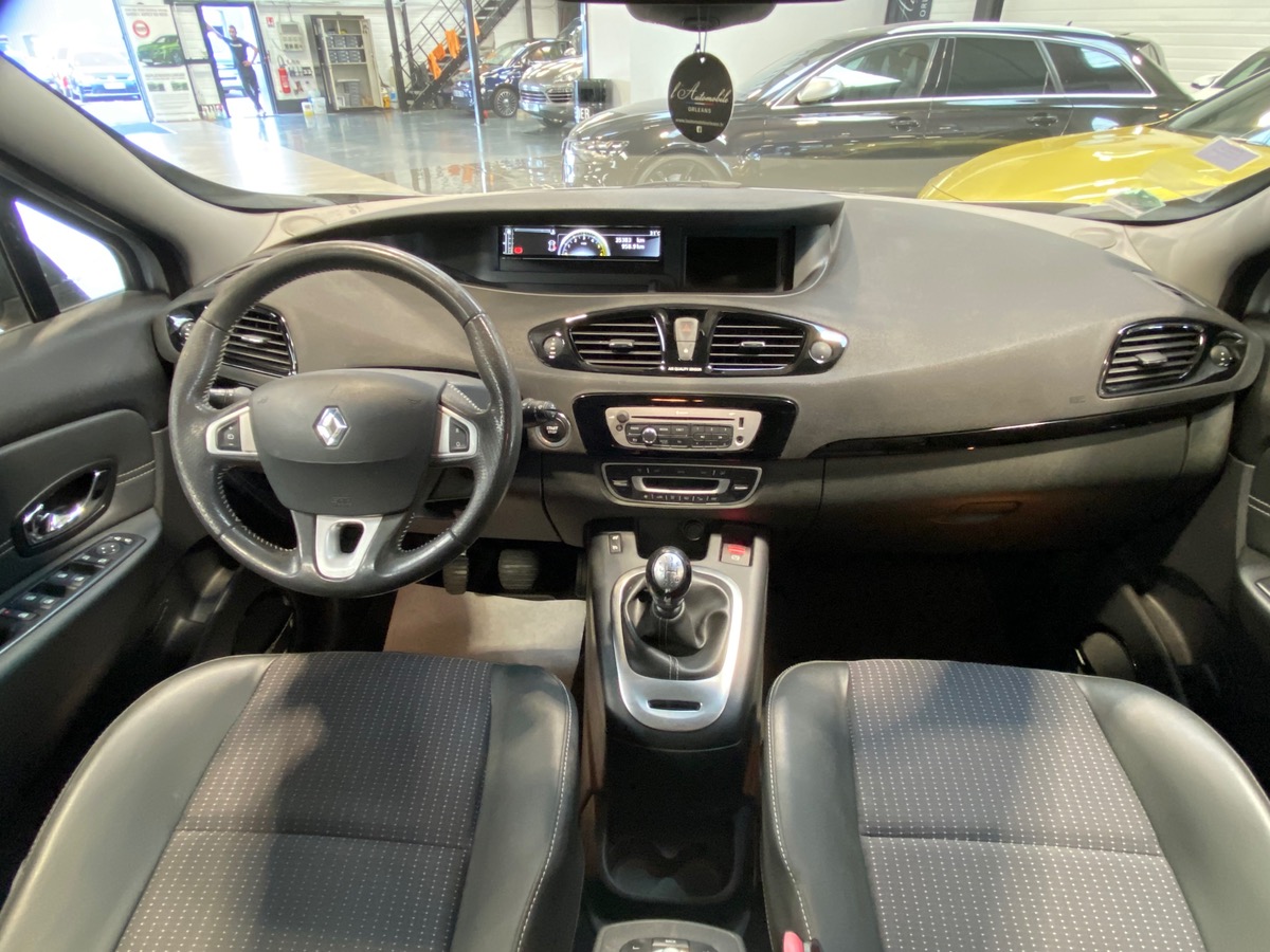 RENAULT Grand Scenic 3 1.6 DCI 130 BOSE 1°MAIN TO