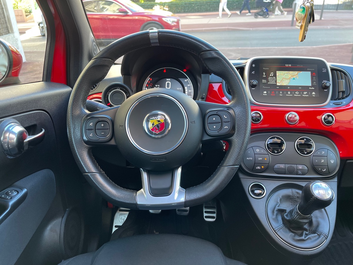 Abarth 500 1.4 145 CV / Toit ouvrant / Grand Ecran