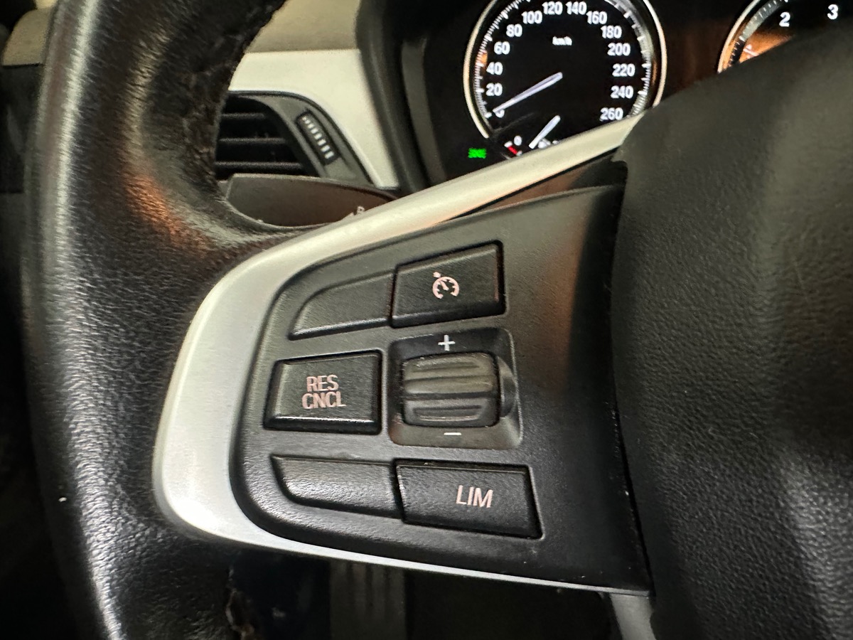 Bmw X1 (F48) 16d sDrive 1.5 d 12V 116 cv FINITION Lounge ******ENTRETIEN BMW******