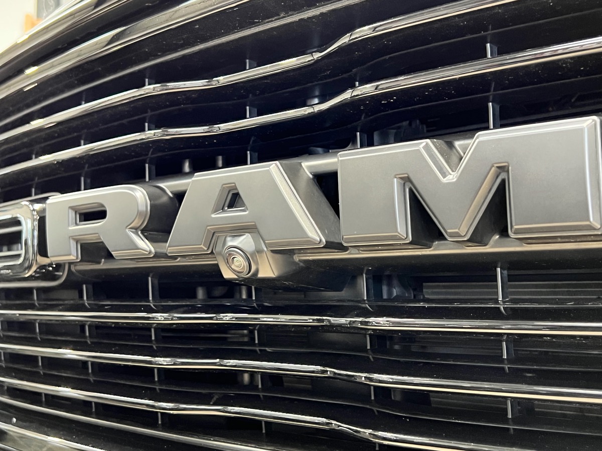 Dodge RAM LARAMIE SPORT 5.7 V8 390CH GPL h