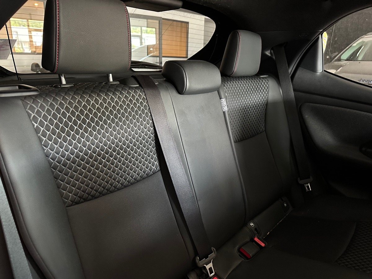 Toyota Yaris PREMIERE 1.5 VVTI 12V 116 HSD Hybrid E-CVT 92 cv Boîte auto