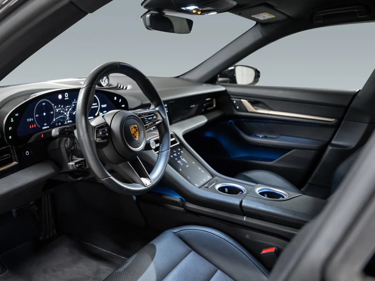 Porsche Taycan 4S Sport Turismo 571CH Performance Battery+ Chrono/Pano/360/Bose/Inno/Siège chauffant