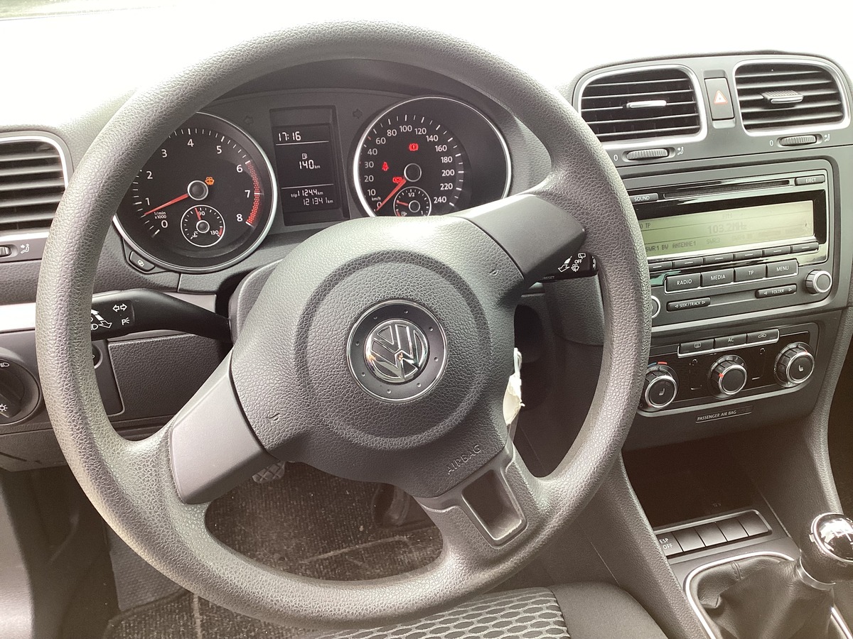 Volkswagen Golf VI 1.6 Trendline