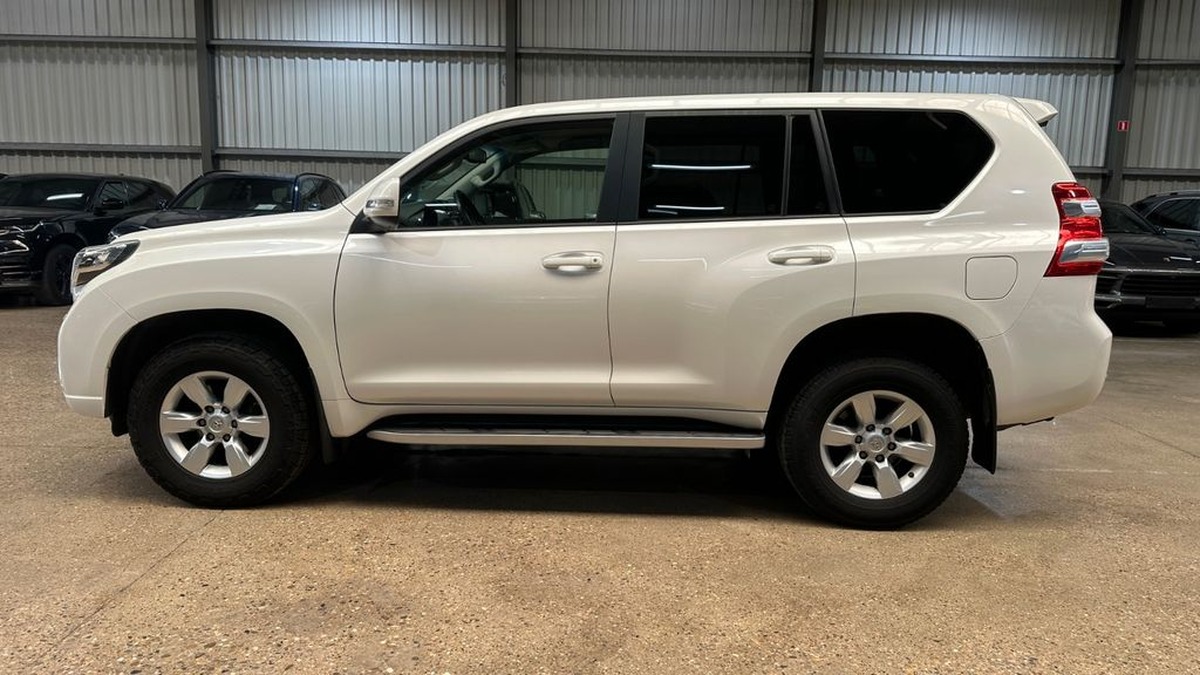 Toyota Land Cruiser SW 3.0 D-4D 190ch Comfort.