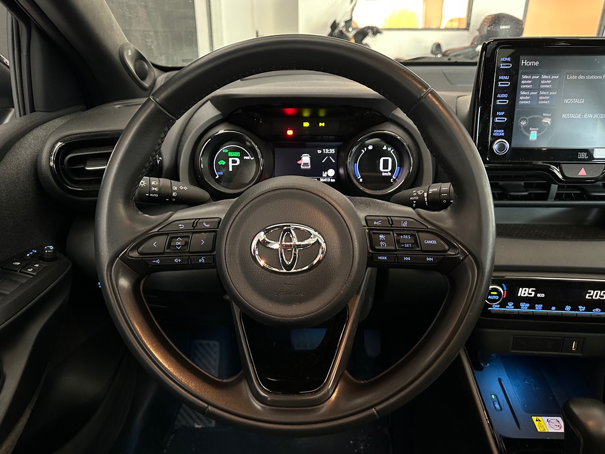Toyota Yaris PREMIERE 1.5 VVTI 12V 116 HSD Hybrid E-CVT 92 cv Boîte auto