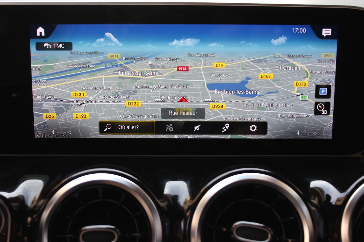 Mercedes Benz CLASSE B III 180 D AMG LINE 7G-DCT  (attelage)