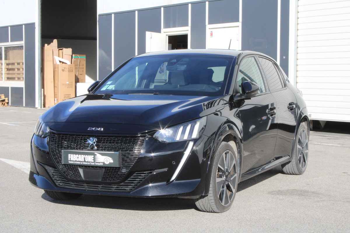 Peugeot 208 II e-208 ELECTRIQUE 136 GT 50 KWH