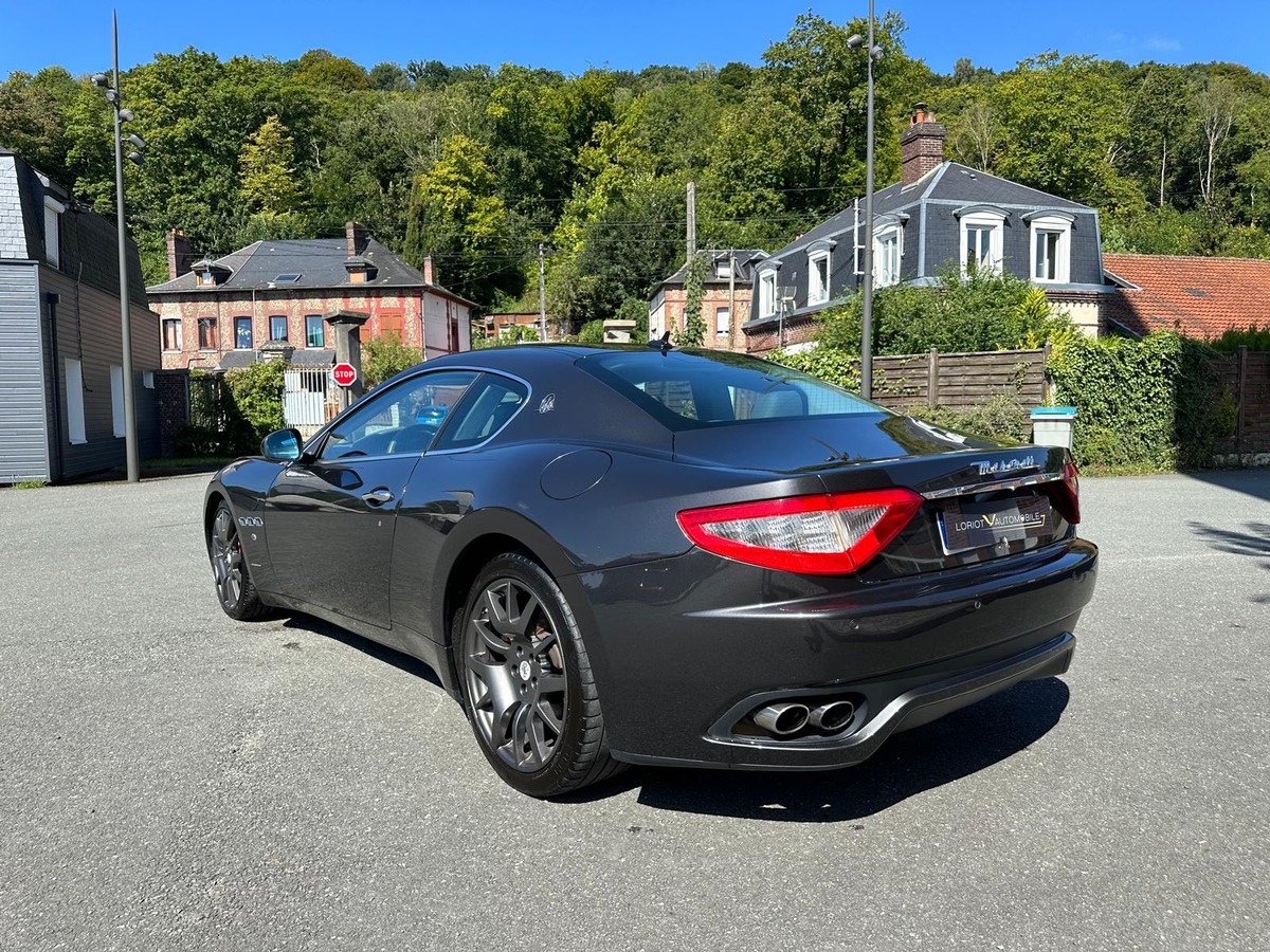 Maserati Granturismo 4.2 V8 BVA