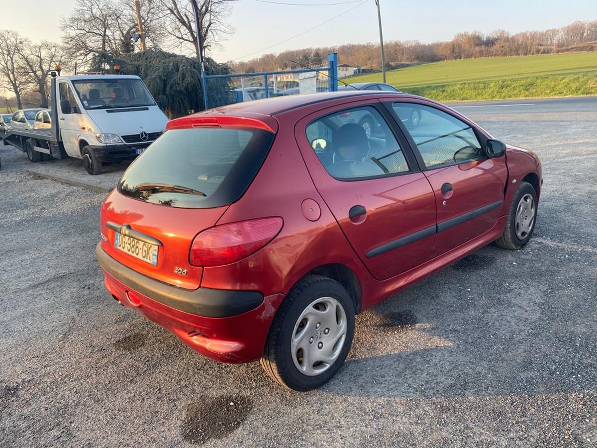 Peugeot 206 1.4i 75cv xt premium 152293km 5cv