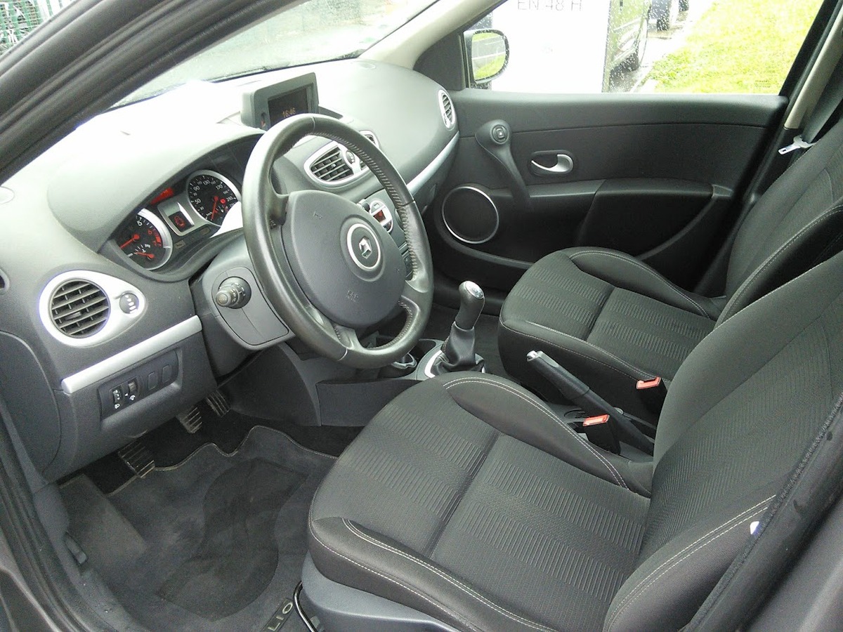 RENAULT Clio 1.2 100 Edition Dynamique CLIM