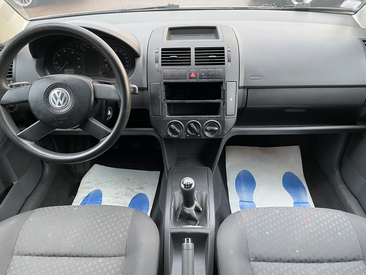 Volkswagen Polo IV 1.2 i 64 ch