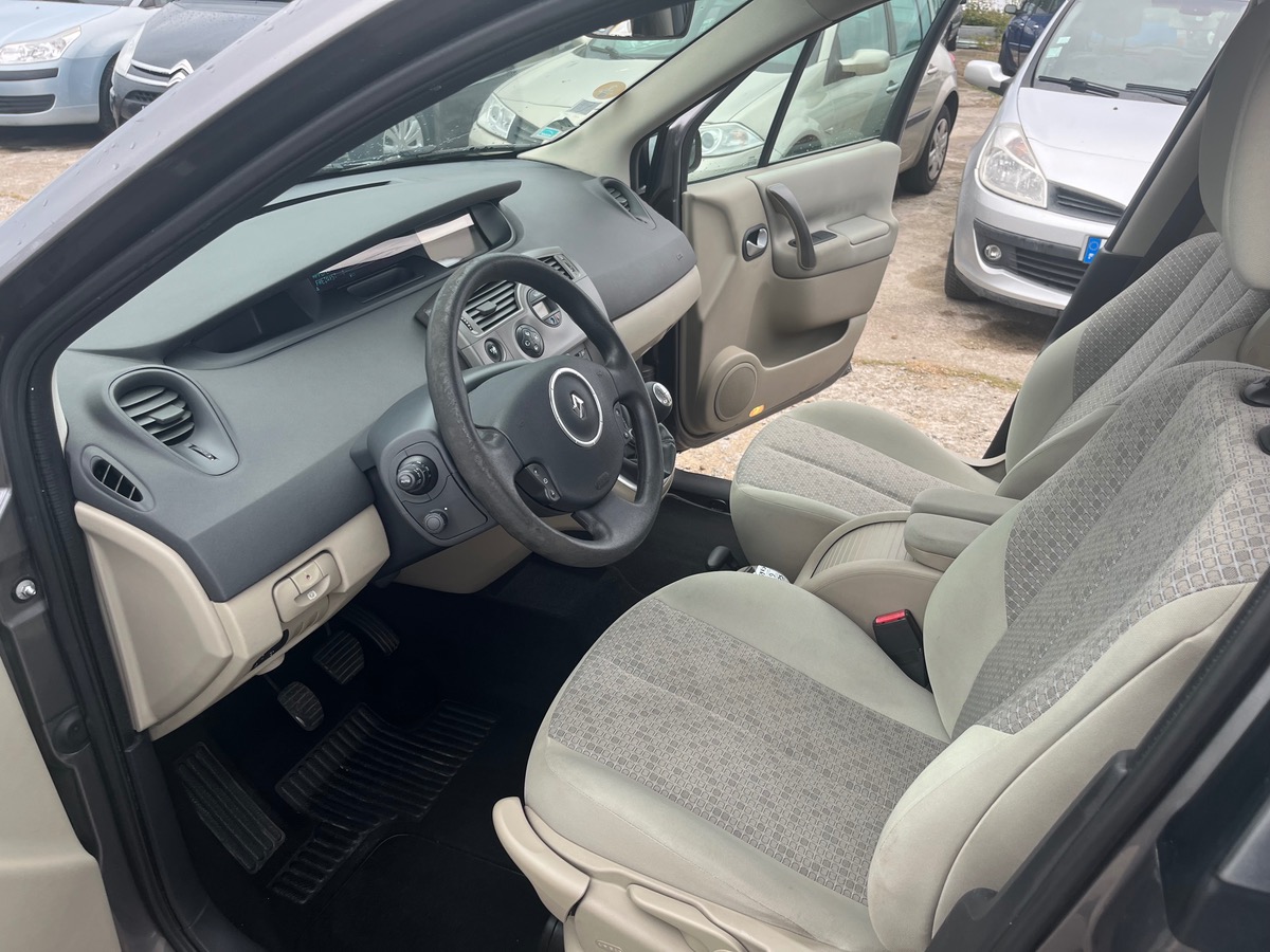 RENAULT Scenic 1.9 dci 143042km