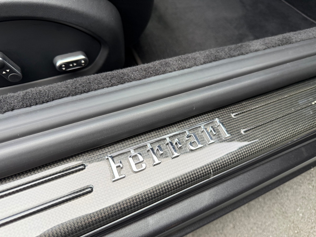 Ferrari California T 3.9L V8 560 CH / FRANCAISE / CARNET / 29954 KMS
