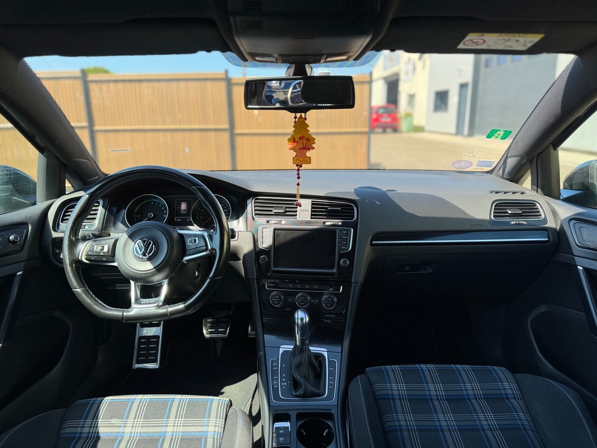 Volkswagen Golf GTE 7 1.4 TSI 204 Hybrid DSG6 150 cv - CAMERA DE RECUL - REGULATEUR ADAPTATIF