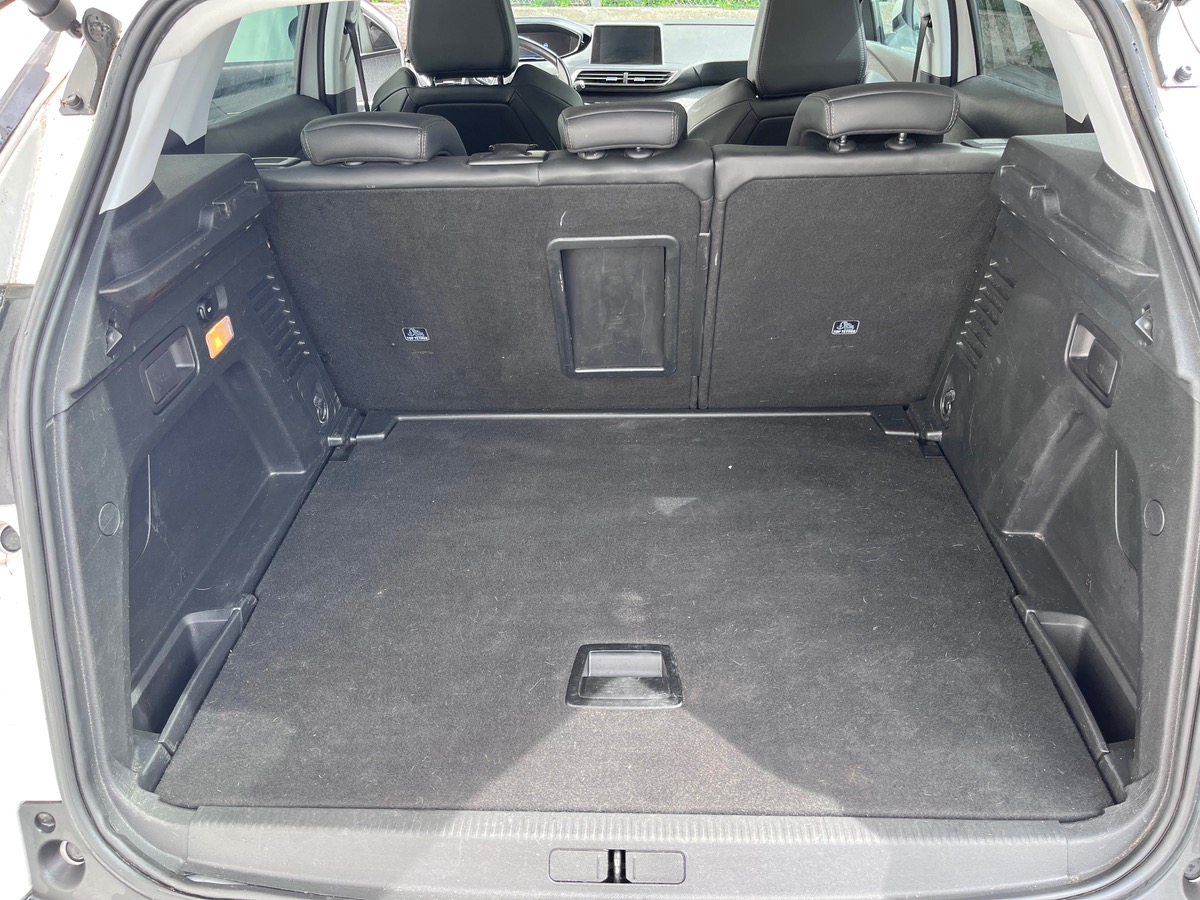 Peugeot 3008 SUV 1.5 BlueHDi 130  ch Diesel