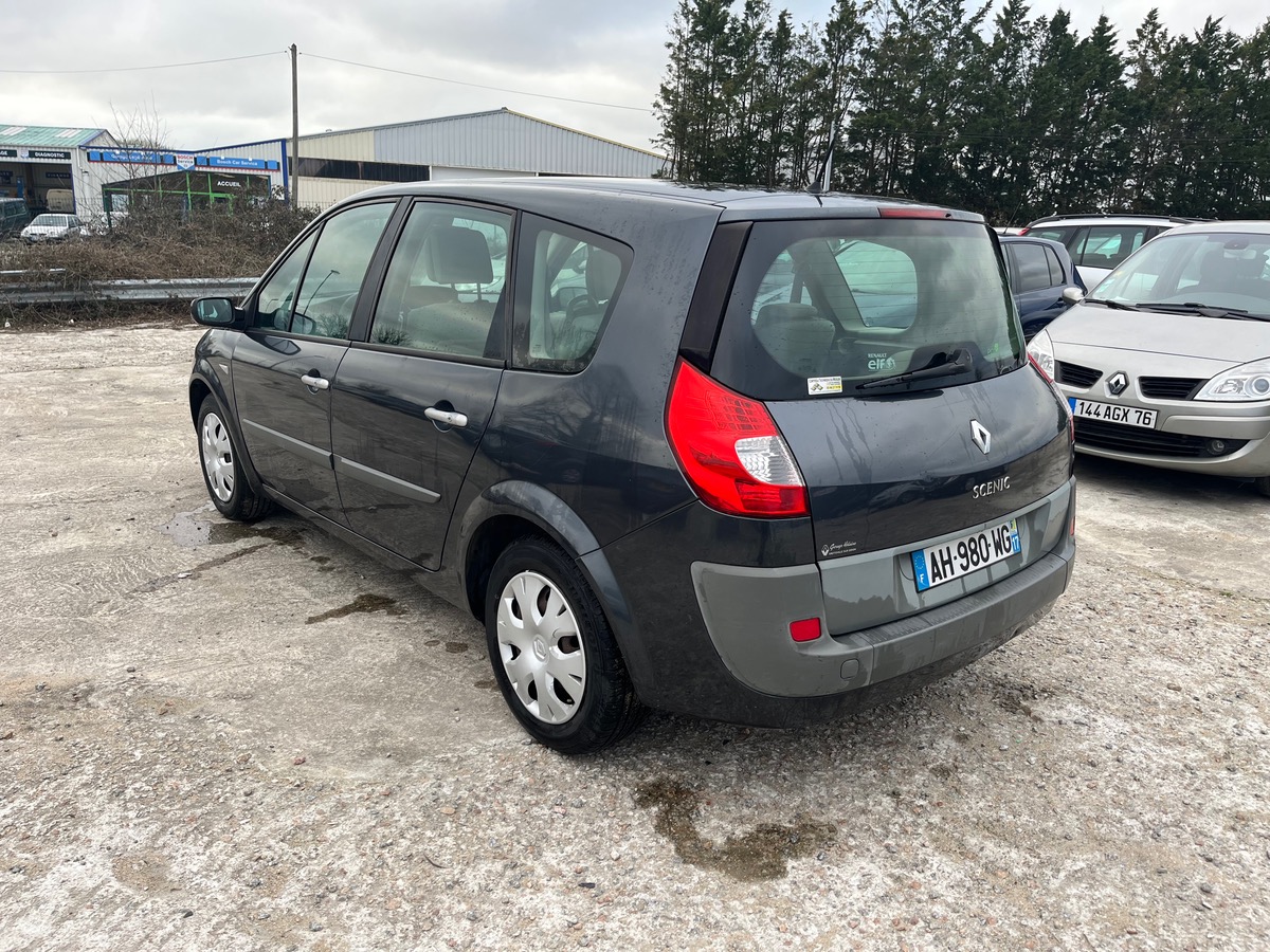 RENAULT Grand Scenic 1.5 DCI 105ch 145605km