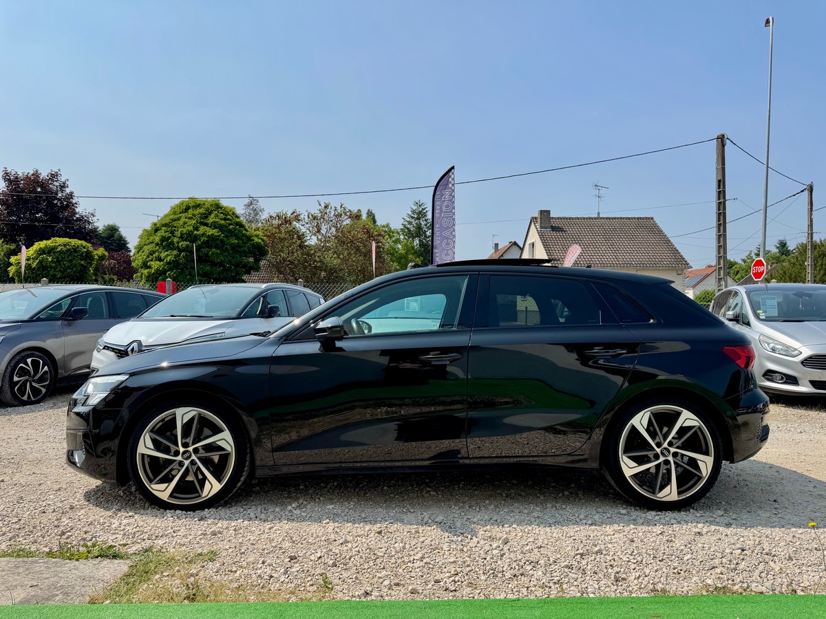Audi A3 SPORTBACK 35 TDI 150 CV  S-TRONIC 7 / TOIT OUVRANT/ CAR PLAY / CAMÉRA / FULL CUIR / MÉPLAT