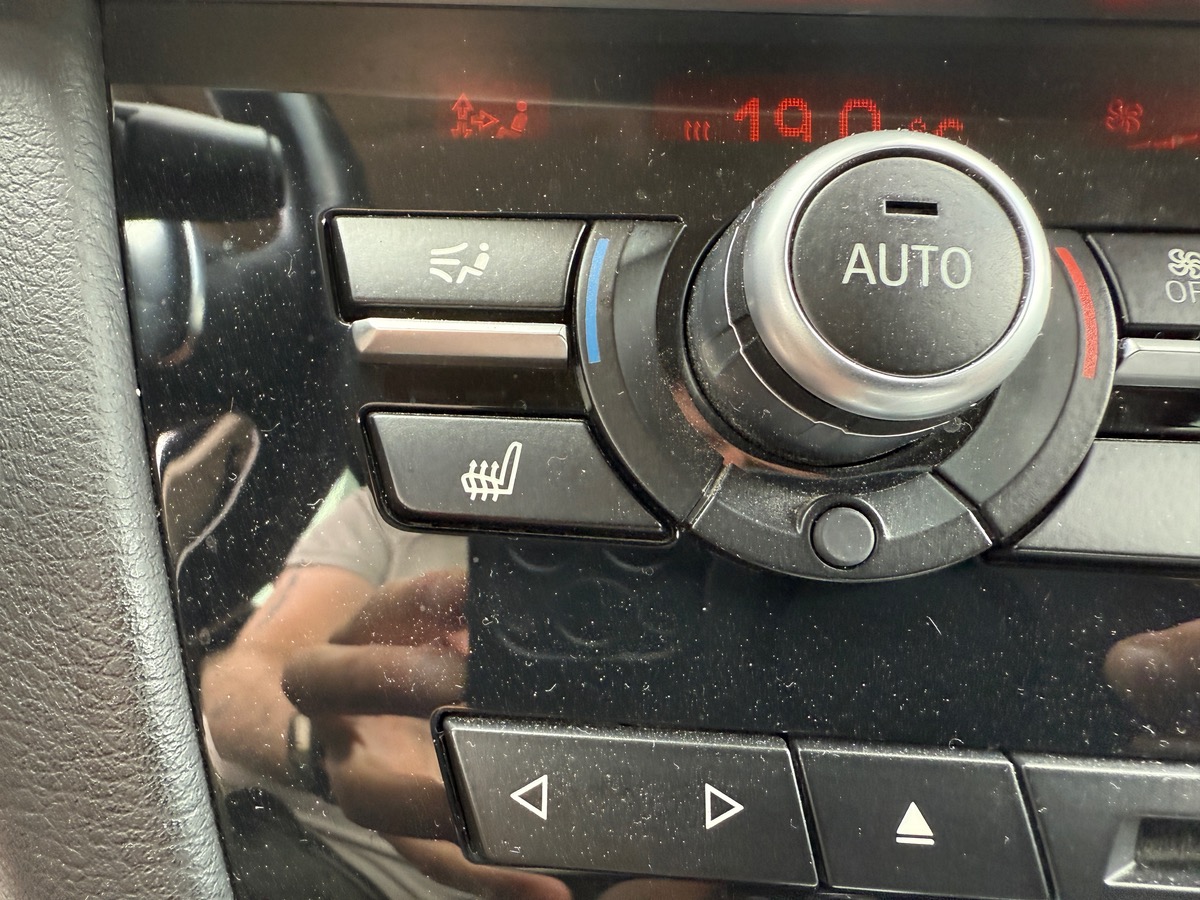 Bmw X6 (F16) 30d xDrive 3.0 d 258 cv Lounge, Sièges électriques chauffants, Suivi BMW