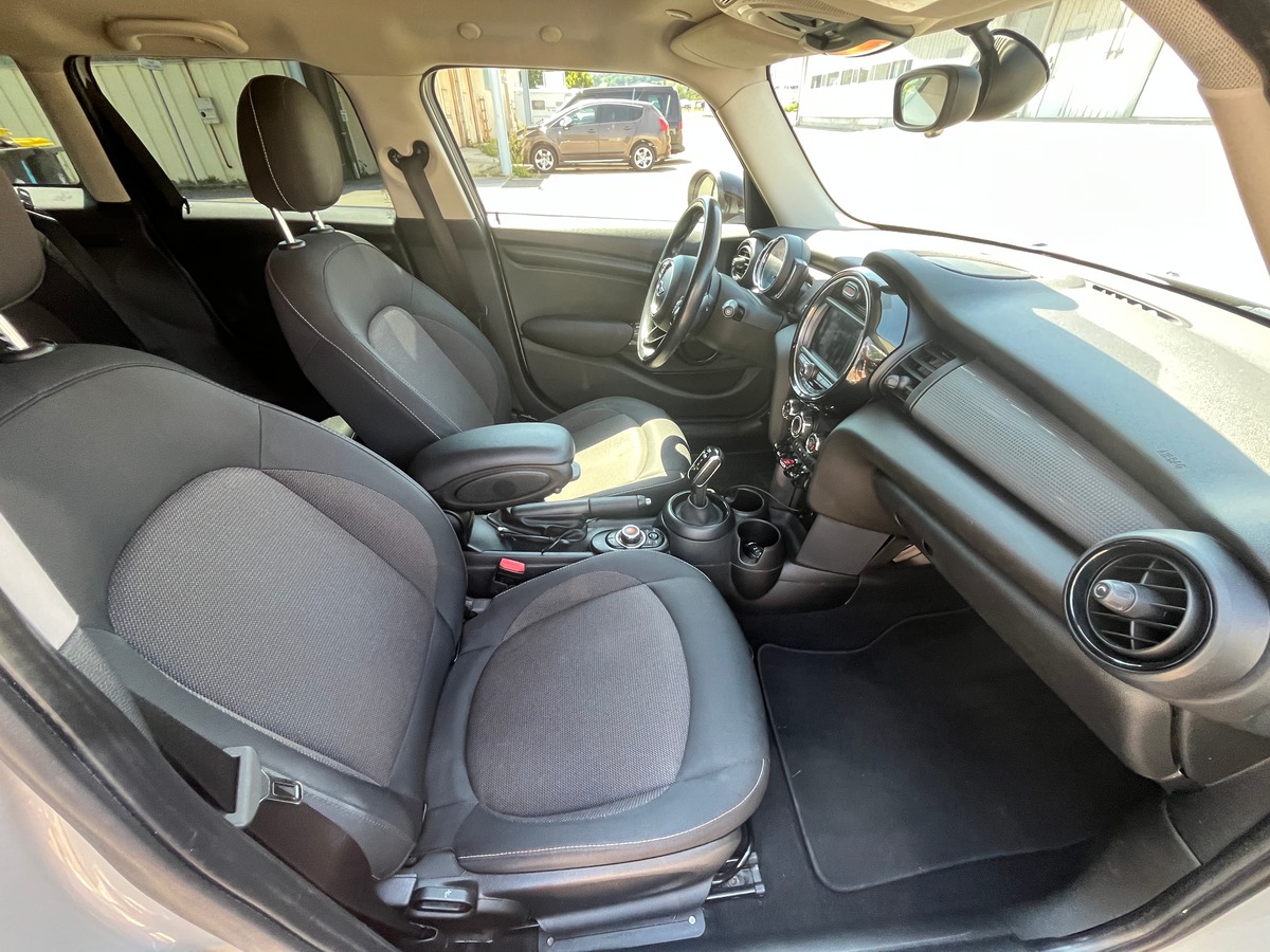 Mini Mini 136ch, BVA, SUIVI MINI, CARPLAY, RADAR AVANT ET ARRIERE, LIMITEUR, SIEGES CHAUFFANT