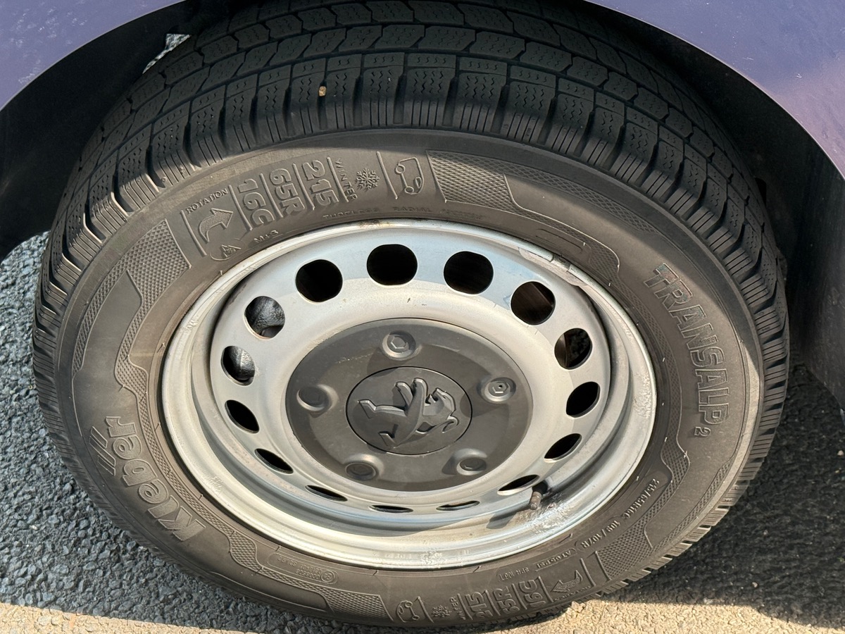 Peugeot Expert III 2.0 BLUEHDI 120 S&S STANDARD