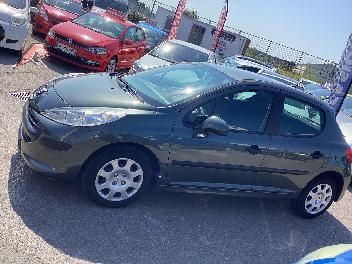 Peugeot 207 1.4 HDI Tendance  Excellent Etat Carnet Garantie