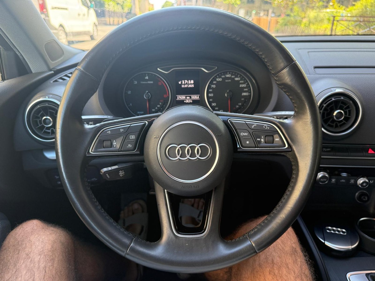 Audi A3 III (2) SPORTBACK 1.6 TDI 116 BUSINESS LINE S TRONIC 7