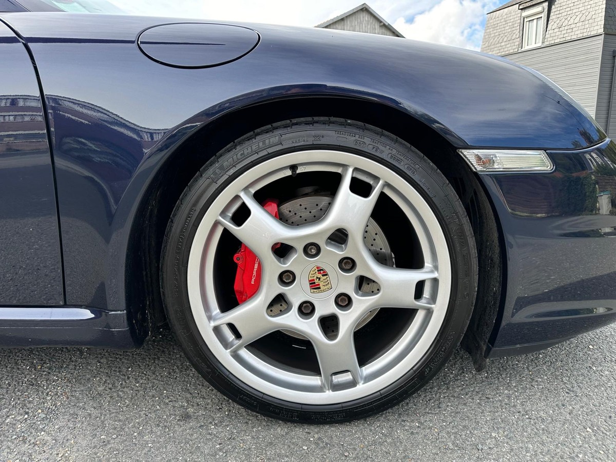 Porsche 911 CARRERA S 3.8 CABRIOLET