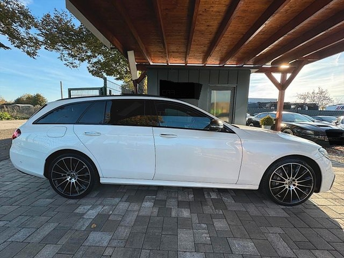 Mercedes-Benz Classe E Break 350d AMG NIGHT PACKAGE .