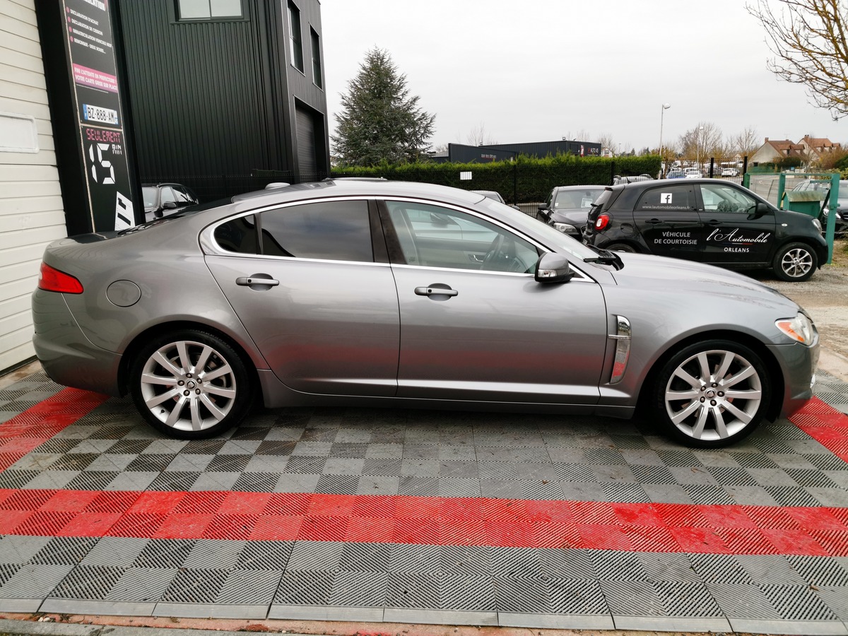 Jaguar XF 2.7 V6 D LUXE PREMIUM 207 vv