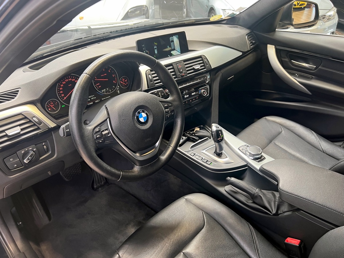 Bmw Série 3 TOURING (F31) (2) 318D LUXURY BVA G